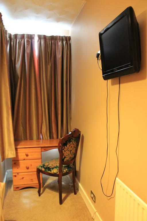 Skylark Guest House Хаунслоу Номер фото